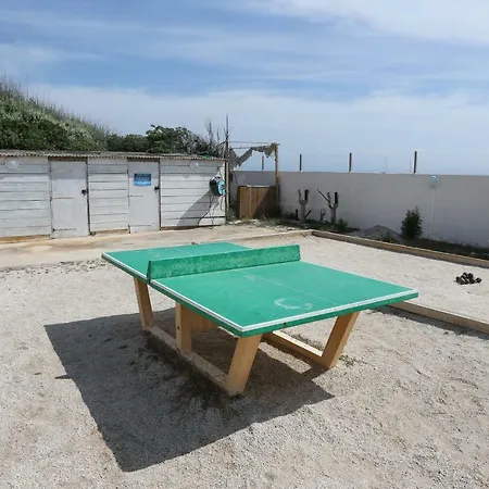 6 Personnes Vue 30 M De La